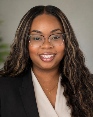 Photo of Kwanna Henderson, Clinical Social Work/Therapist, LMSW