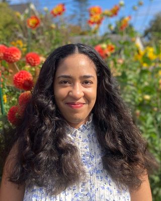 Photo of Domenique Edwards, Psychiatric Nurse Practitioner, ARNP, PMHNP