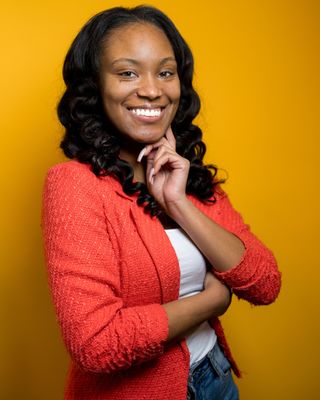 Photo of Dr. Siemone Smith, Counselor, PhD, LCPC, MFT