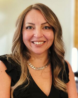 Photo of Robyn L M Lett, Psychologist in Calgary, AB