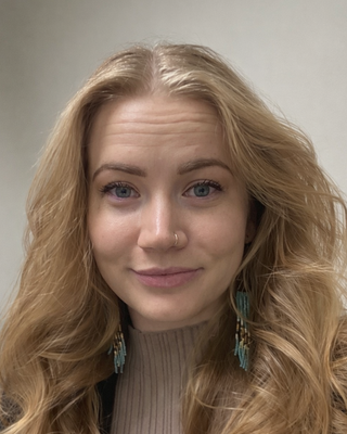 Photo of Madison Beasley, Licensed Master Social Worker, LMSW, CSW-I