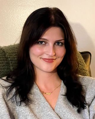 Photo of Emma Lukin, Clinical Social Work/Therapist, LSWAIC