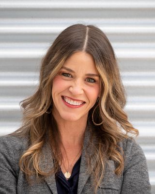 Photo of Dr. Lauren Sparks, Psychiatric Nurse Practitioner, DNP, CNP, APRN, PMHNP, MA