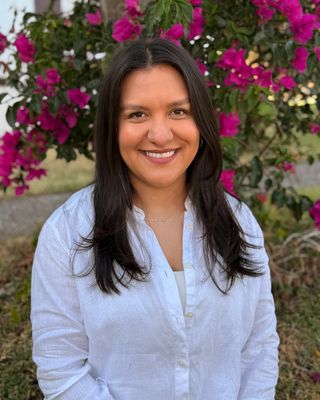 Photo of Josy Silva, Counsellor, MC, RCC