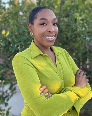 Photo of Daishea Poole, Marriage & Family Therapist Associate in Campbell, CA