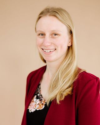 Photo of Laura Carroll, Registered Psychotherapist, MMT, RP, MTA
