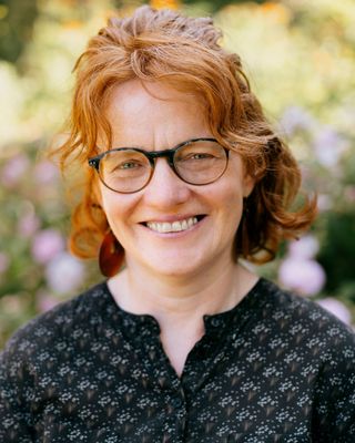 Photo of Josie McLellan, Psychotherapist, UKCP Trainee
