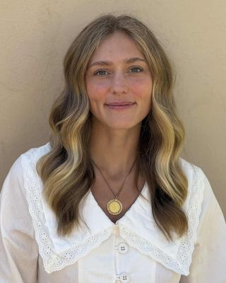 Photo of Naomi Lutz, Marriage & Family Therapist, MA
