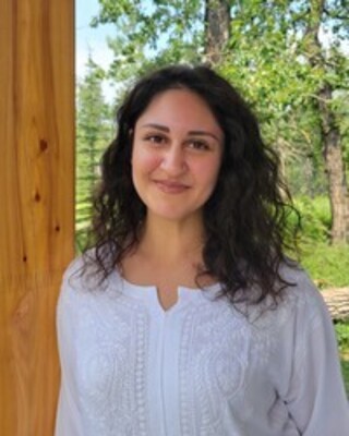 Photo of Sadiya Shah, MA, Registered Provisional Psychologist in Calgary