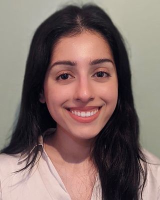 Photo of Amna Khan, Pre-Licensed Professional, PhD