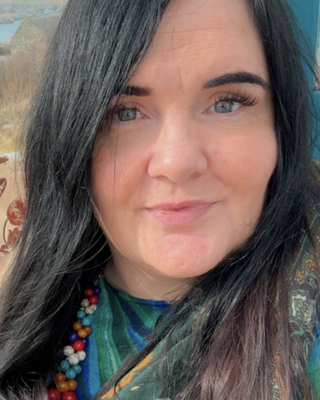 Photo of Fiona Williamson, Psychotherapist, MSc, BACP