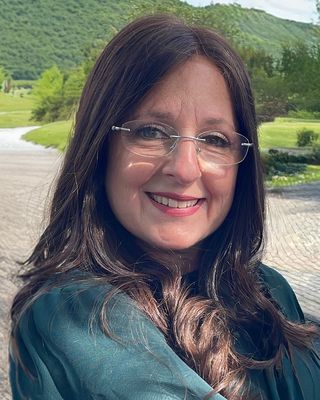 Photo of Zoey Saacks, Clinical Social Work/Therapist, LCSW