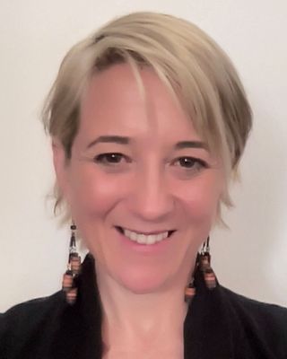 Photo of Freya Hanly - Freya Hanly Psychology, Psychologist, MPsych, MAPS