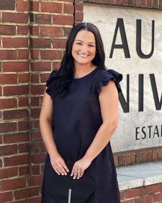 Photo of Abby Hearst, LMSW