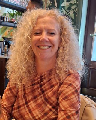 Photo of Sarah Lewin, Psychotherapist, MBACP
