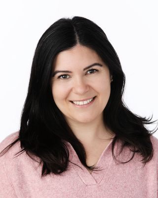 Photo of Elizabeth Apkin, Psychologist, PsyD
