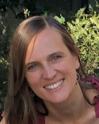 Photo of Nina Taylor, Counsellor, ACA-L3