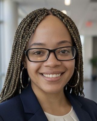 Photo of Dr. LeKeshia Harless Mathis, Licensed Clinical Social Worker Associate, DSW, LMSW, LSWAIC