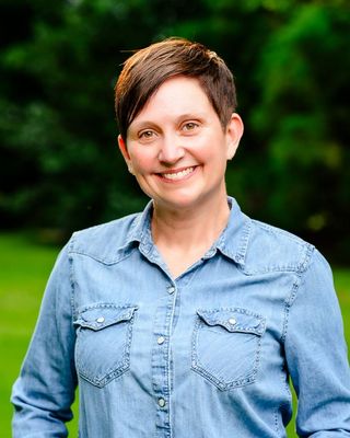 Photo of Melanie Lowek, Clinical Social Work/Therapist, LCSWA