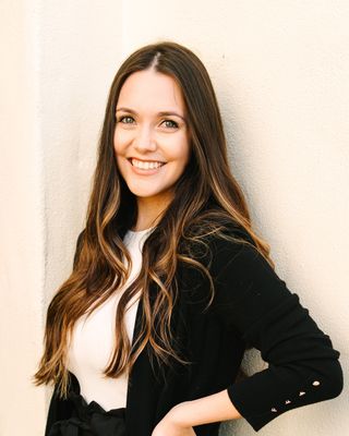 Photo of Melanie Murno, Registered Mental Health Counselor Intern, MS