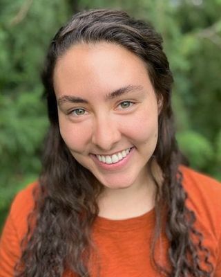 Photo of Zoe Chrisman-Miller, Licensed Professional Counselor in Portland, OR