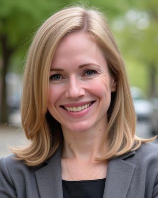 Photo of Julia Batalla, Resident in Counseling, LGPC, MA