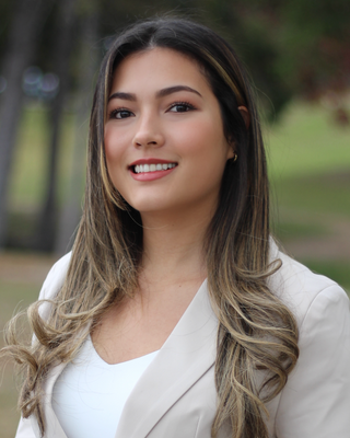 Photo of Laura Florez-Gomez, Psychologist, PsyD