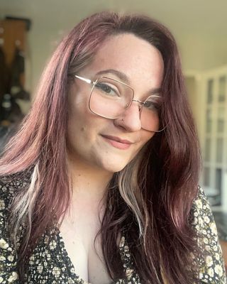Photo of Emily Robinson, Registered Psychotherapist (Qualifying), MA