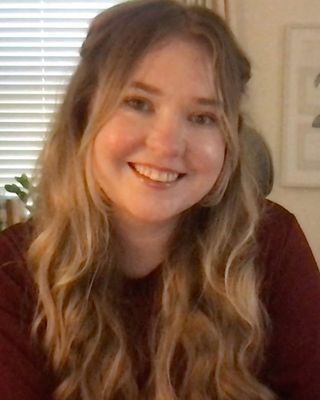Photo of Elizabeth Henry, Clinical Social Work/Therapist, LCSW, MDiv