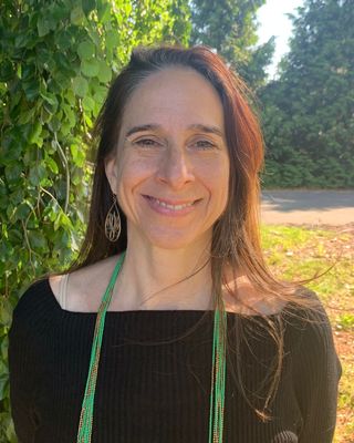 Photo of Shakti Smith, Licensed Master Social Worker, LMSW, RSME, LMT