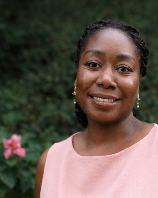 Photo of Salatha Helton, Marriage & Family Therapist, LMFT, CCTP