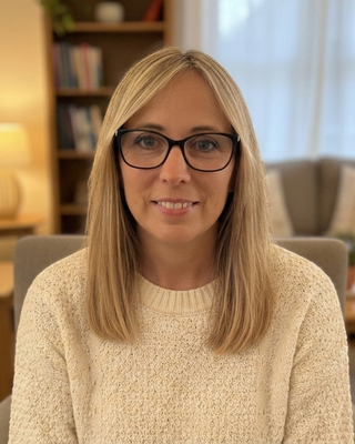 Photo of Jane Gibson, Counsellor, MNCPS Acc.