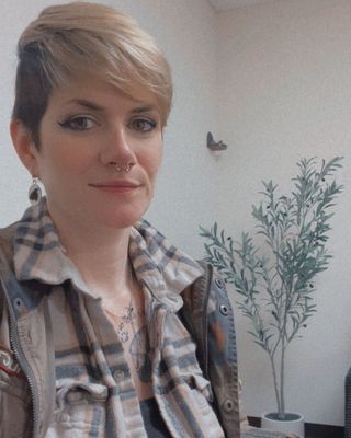 Photo of Danielle LaGrandier, Art Therapist, MA, LCAT, ATR-BC