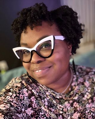 Photo of Shola Adebusuyi - We Go High, LLC, Clinical Social Work/Therapist, LICSW, LCSW-C