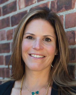 Photo of Andrea Fine, Pre-Licensed Professional, LSW