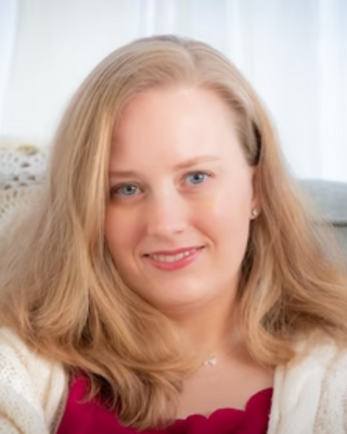 Photo of Erin Duvinski, Licensed Professional Counselor, LPC