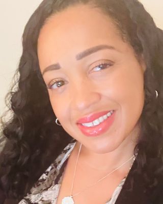 Photo of Tia Warren, Clinical Social Work/Therapist, LCSW, CHT, RYT 200