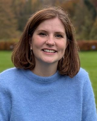 Photo of Dr Ashlyn Firkins, Psychologist, PsychD, HCPC - Clin. Psych.