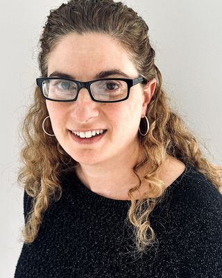 Photo of Dr. Leah Fischel, PsyD, Psychologist