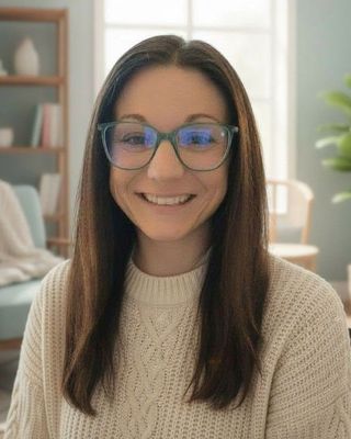 Photo of Dr. Amanda Student, Clinical Social Work/Therapist, DSW, LCSW, CCTP