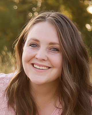 Photo of Jess Schnetz-O'Brien, Clinical Social Work/Therapist, LCSW