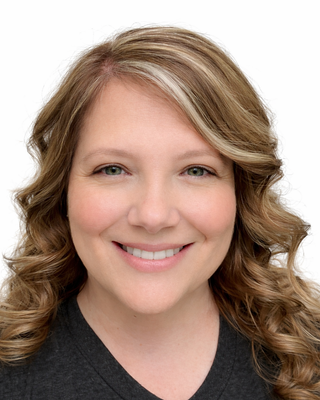 Photo of Eva Thomas, Psychologist, PhD