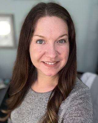 Photo of Jazmin Luellen, Clinical Social Work/Therapist, LMSW
