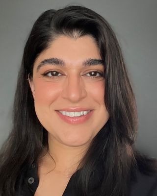 Photo of Dr. Gila Foomani, Psychologist, PsyD, CPsych