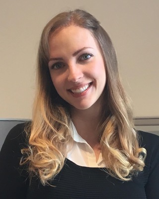 Photo of Holly Echlin, Pre-Licensed Professional in Central Toronto, Toronto, ON
