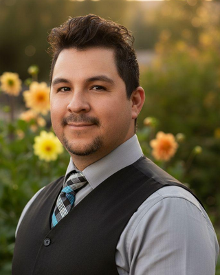 Photo of Jorge Briceno, Marriage & Family Therapist, LMFT