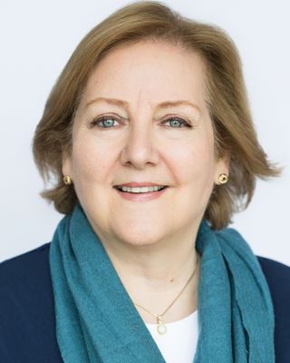 Photo of Debbie J Anderson, Art Therapist, HonsBA, DTATI