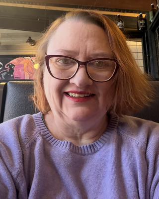 Photo of Cat Findley, Clinical Social Work/Therapist, LCSW