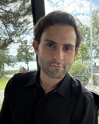 Photo of Julian Gelshtein, Marriage & Family Therapist, LMFT