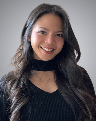 Photo of Henry Anne Velysia, Clinical Social Work/Therapist, LICSW